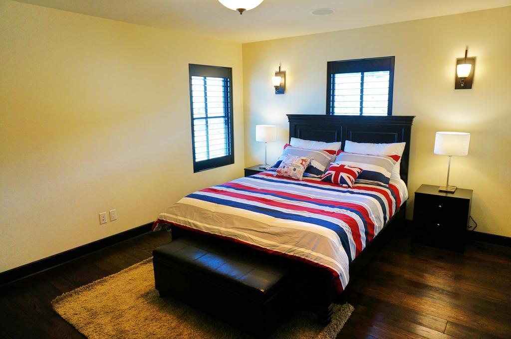 Mission Hill Lake View Villa West Kelowna Exteriör bild